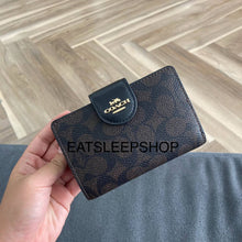 Load image into Gallery viewer, COACH MEDIUM CORNER ZIP WALLET SIGNATURE CANVAS IM/WALNUT/BLACK CW786