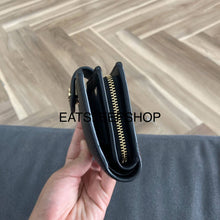 Load image into Gallery viewer, COACH MEDIUM CORNER ZIP WALLET SIGNATURE CANVAS IM/WALNUT/BLACK CW786