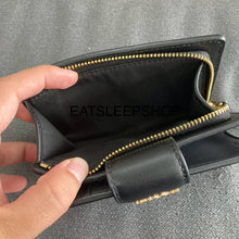 Load image into Gallery viewer, COACH MEDIUM CORNER ZIP WALLET SIGNATURE CANVAS IM/WALNUT/BLACK CW786