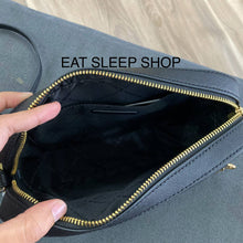 Load image into Gallery viewer, MICHAEL KORS JET SET ITEM  LARGE EW ZIP CHAIN CROSSBODY LEATHER IN BLACK