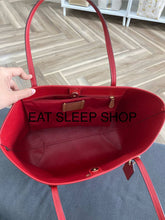 Load image into Gallery viewer, CITY TOTE BAG IN SIGNATURE CANVAS WITH STRIPE (COACH CAL86)
