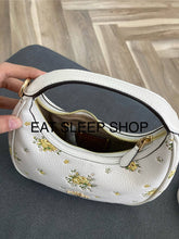 Load image into Gallery viewer, COACH CARMEN MINI CROSSBODY BAG WITH FLORAL PRINT (COACH CAK90) GOLD/CHALK MULTI