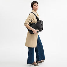 Load image into Gallery viewer, COACH HADLEY TURNLOCK TOTE BAG CAL17 IN GOLD/BLACK