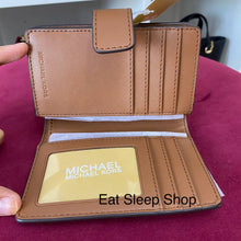 Load image into Gallery viewer, MICHAEL KORS JET SET TRAVEL MEDIUM BIFOLD ZIP COIN WALLET IN SIGNATURE BROWN