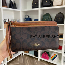 Load image into Gallery viewer, COACH DOUBLE ZIP WALLET IN SIGNATURE CANVAS C5576 IM/BROWN/REDWOOD