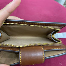 Load image into Gallery viewer, COACH MEDIUM CORNER ZIP WALLET SIGNATURE CANVAS IN TAN BROWN (CW786)