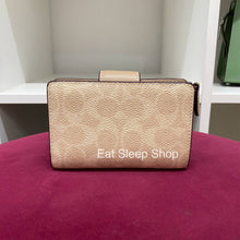 Load image into Gallery viewer, COACH MEDIUM CORNER ZIP WALLET SIGNATURE CANVAS IN SAND TAUPE/SILVER (CW786)