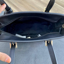 Load image into Gallery viewer, MICHAEL KORS JET SET TRAVEL XS CARRYALL CONVERTIBLE TOP ZIP TOTE IN SIGNATURE BLACK (GOLD HARDWARE)