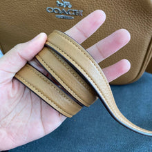 Load image into Gallery viewer, COACH JAMIE CAMERA BAG IN SILVER/LIGHT SADDLE CR110