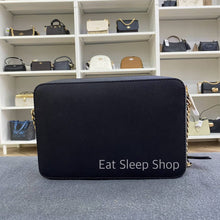 Load image into Gallery viewer, MICHAEL KORS JET SET ITEM LARGE EW CROSSBODY IN BLACK (NO CHAIN INFRONT)