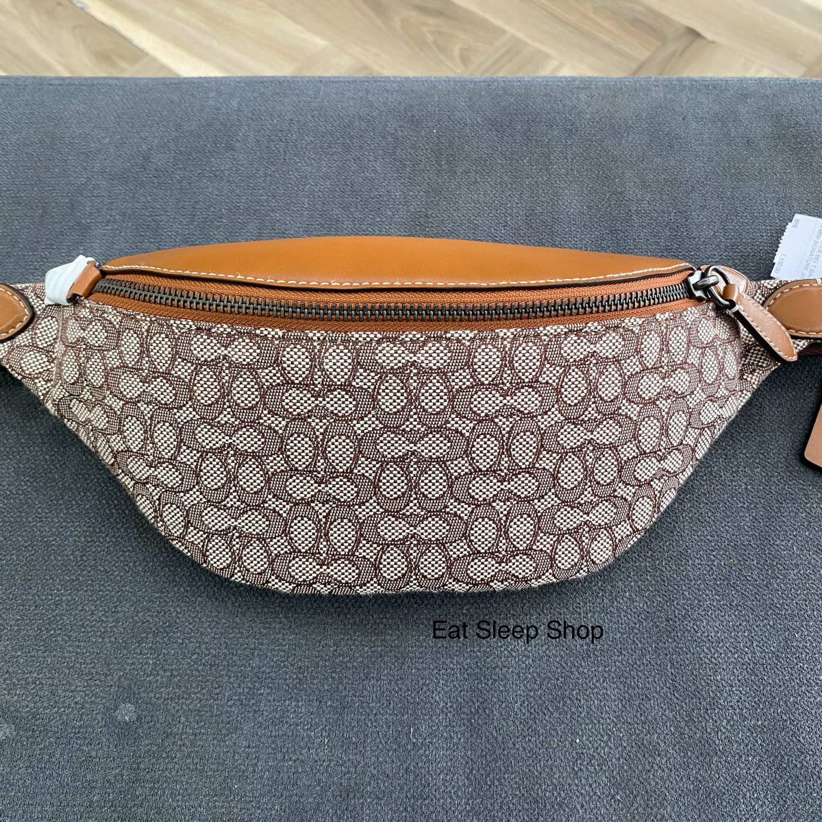 photo_6239816633698859532_y_12