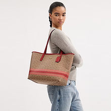 Load image into Gallery viewer, CITY TOTE BAG IN SIGNATURE CANVAS WITH STRIPE (COACH CAL86)