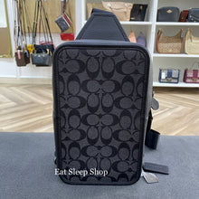 Load image into Gallery viewer, COACH SULLIVAN PACK IN BLOCKED SIGNATURE CANVAS C9867 IN QB/CHARCOAL BLACK