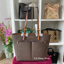 Load image into Gallery viewer, MICHAEL KORS JET SET TRAVEL MEDIUM DOUBLE POCKET TOTE IN SIGNATURE BROWN