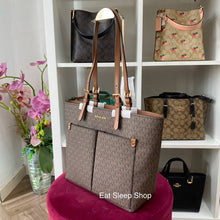 Load image into Gallery viewer, MICHAEL KORS JET SET TRAVEL MEDIUM DOUBLE POCKET TOTE IN SIGNATURE BROWN