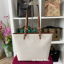 Load image into Gallery viewer, MICHAEL KORS JET SET TRAVEL MEDIUM DOUBLE POCKET TOTE IN SIGNATURE VANILLA