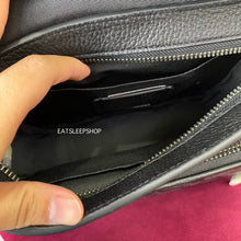 Load image into Gallery viewer, COACH SULLIVAN FLAP CROSSBODY IN BLACK/CHARCOAL (CC032)