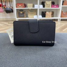 Load image into Gallery viewer, MICHAEL KORS JET SET TRAVEL MEDIUM BIFOLD ZIP COIN WALLET IN BLACK
