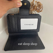 Load image into Gallery viewer, COACH MEDIUM CORNER ZIP WALLET 6390 IN IM/BLACK