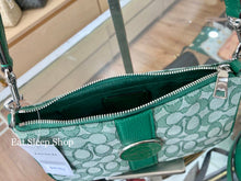 Load image into Gallery viewer, COACH LONNIE BAGUETTE SIGNATURE C8306 IN GREEN