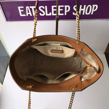 Load image into Gallery viewer, MICHAEL KORS JET SET TRAVEL LARGE CHAIN SHOULDER TOTE IN LUGGAGE (5829799084185)
