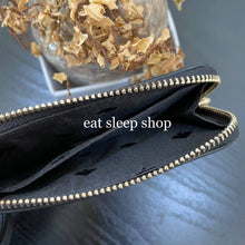 Load image into Gallery viewer, KATE SPADE MADISON CARD CASE LANYARD KC573 IN BLACK