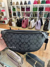 Load image into Gallery viewer, COACH WARREN BELT BAG SIGNATURE CANVAS F78777 IN QB/CHARCOAL BLACK