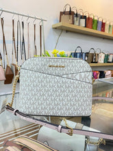 Load image into Gallery viewer, MICHAEL KORS MEDIUM DOME XCROSS CROSSBODY SIGNATURE IN VANILLA/ POWDER BLUSH