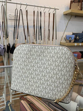 Load image into Gallery viewer, MICHAEL KORS MEDIUM DOME XCROSS CROSSBODY SIGNATURE IN VANILLA/ POWDER BLUSH