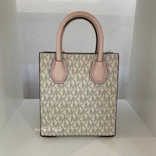 Load image into Gallery viewer, MICHAEL KORS MERCER XS CROSSBODY SIGNATURE IN POWDER BLUSH MULTI