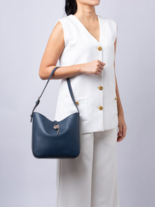 MICHAEL KORS LYRA SMALL BUCKET SHOULDER BAG IN NAVY