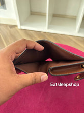 Load image into Gallery viewer, COACH MEDIUM CORNER ZIP WALLET SIGNATURE CANVAS IN TAN BROWN (CW786)

