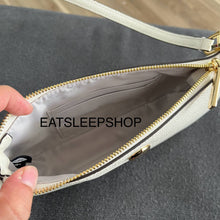 Load image into Gallery viewer, KATE SPADE KAYLA CONVERTIBLE WRISTLET IN MERINGUE
