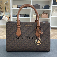 Load image into Gallery viewer, MICHAEL KORS SHEILA MEDIUM SATCHEL IN SIGNATURE BROWN
