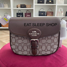 Load image into Gallery viewer, COACH AMELIA SADDLE BAG IN OAK/MAPLE CU998
