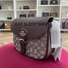 Load image into Gallery viewer, COACH AMELIA SADDLE BAG IN OAK/MAPLE CU998
