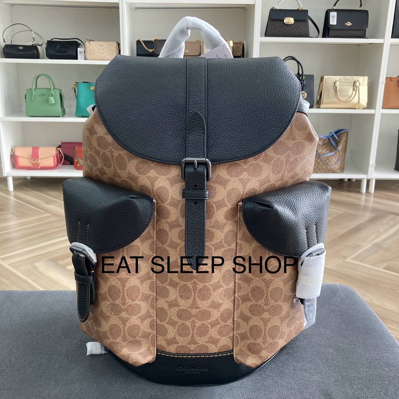 COACH MEN WARNER BACKPACK IN SIGNATURE TAN/BLACK CW211