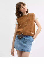 Load image into Gallery viewer, COACH MINI WALLET ON A CHAIN IN SIGNATURE CANVAS (COACH CZ278)
