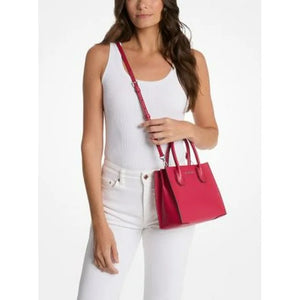 MICHAEL KORS MERCER MEDIUM MESSENGER LEATHER IN RABERRY