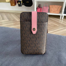 Load image into Gallery viewer, MICHAEL KORS PHONE CROSSBODY WITH CARD SLOT IN PRIMROSE
