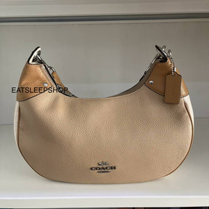 Coach harley hobo in pebble outlet leather