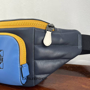 TRACK BELT BAG IN COLORBLOCK SIGNATURE CANVAS WITH COACH STAMP IN SKY BLUE MIDNIGHT MULTI  (COACH CE552)
