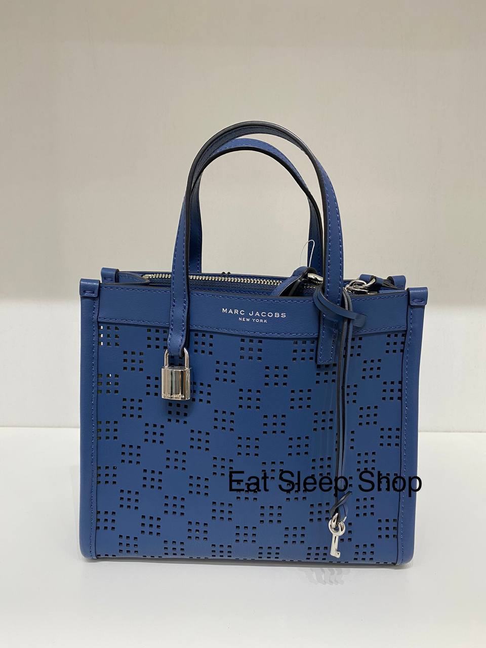 MARC JACOBS PERFORATED GRIND IN BLUE SEA