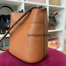 Load image into Gallery viewer, KATE SPADE LEILA SMALL BUCKET BAG IN WARM GINGERBREAD
