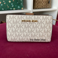 MICHAEL KORS JET SET TRAVEL MEDIUM BIFOLD ZIP COIN WALLET IN SIGNATURE VANILLA