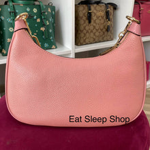 Load image into Gallery viewer, MICHAEL KORS LARGE CORA LEATHER IN PRIMROSE
