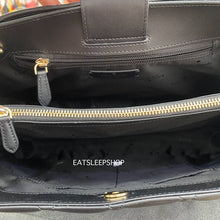 Load image into Gallery viewer, KATE SPADE CAREY TOTE IN BLACK
