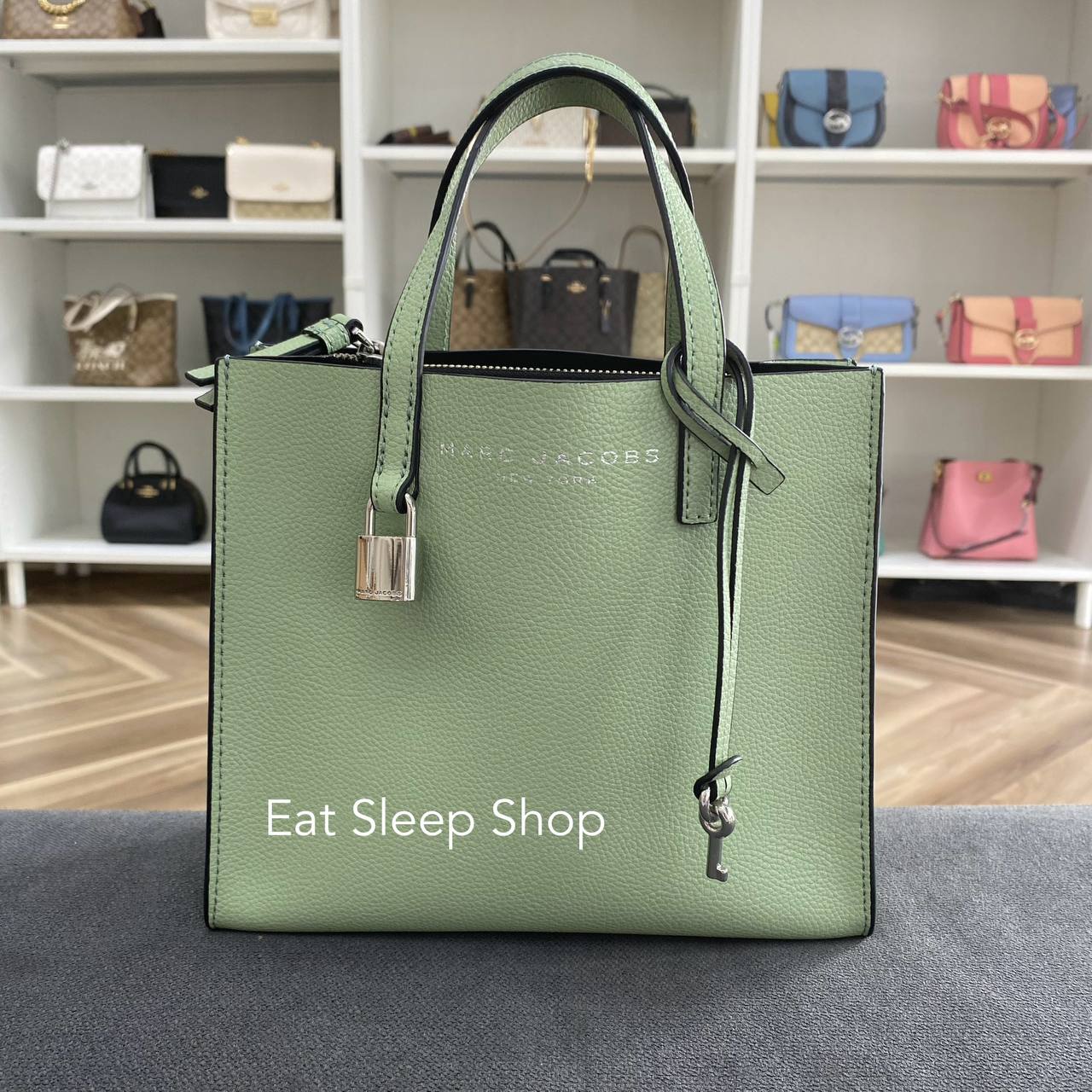 Marc Jacobs mini grind 2way バッグ SALE! MARC JACOBS The Mini Grind Bag 2WAYバッグ♪ (MARC JACOBS