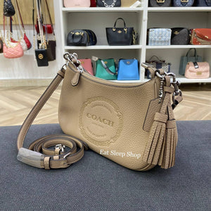 COACH TERI SHOULDER BAG WITH COACH HERITAGE IN TAUPE CM084