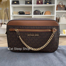 Load image into Gallery viewer, MICHAEL KORS JET SET ITEM LARGE EW ZIP CHAIN CROSSBODY SIGNATURE IN BROWN
